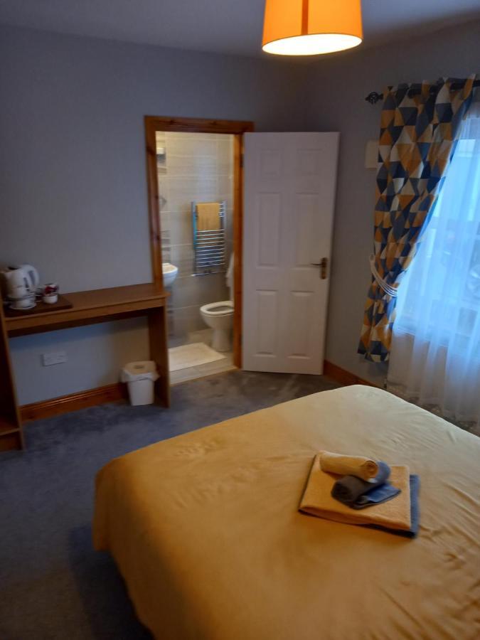 A New U Country Cottage Clynacartan Екстериор снимка
