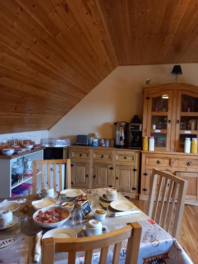 A New U Country Cottage Clynacartan Екстериор снимка