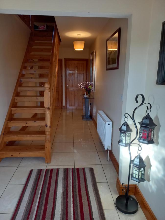 A New U Country Cottage Clynacartan Екстериор снимка