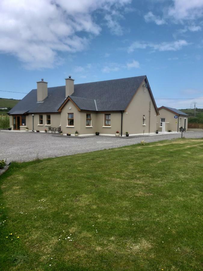 A New U Country Cottage Clynacartan Екстериор снимка