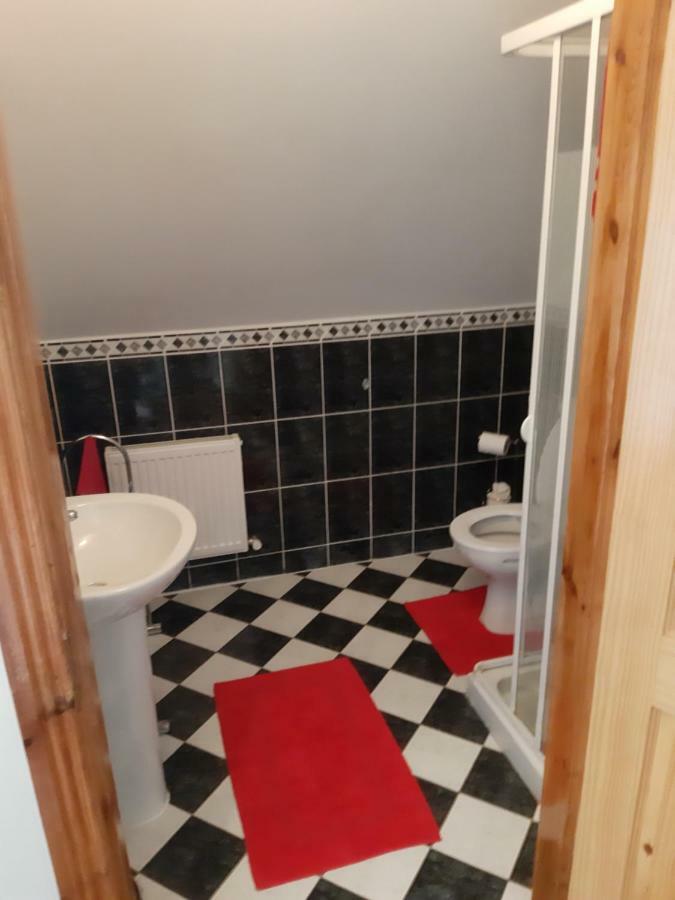 A New U Country Cottage Clynacartan Екстериор снимка